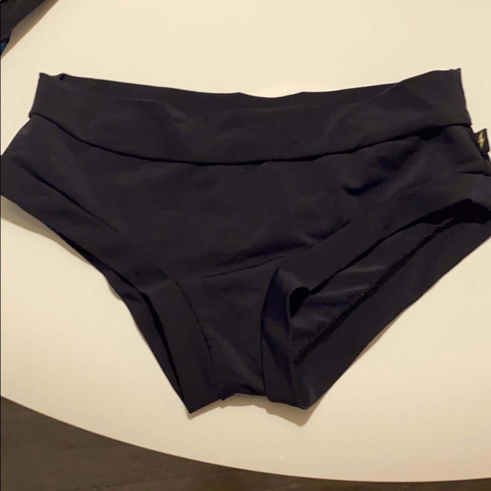 Black Cleo the Hurricane pole dance shorts